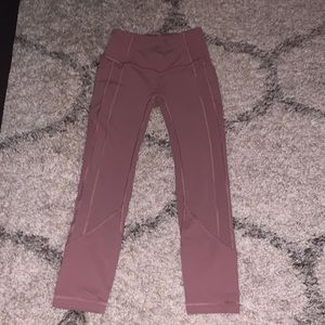 Lululemon size 4 crop! Never worn!